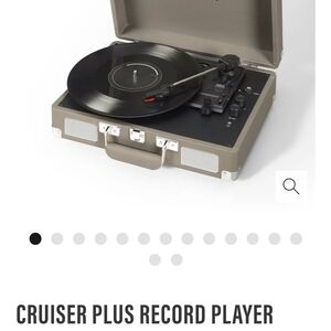 Turntable/record player